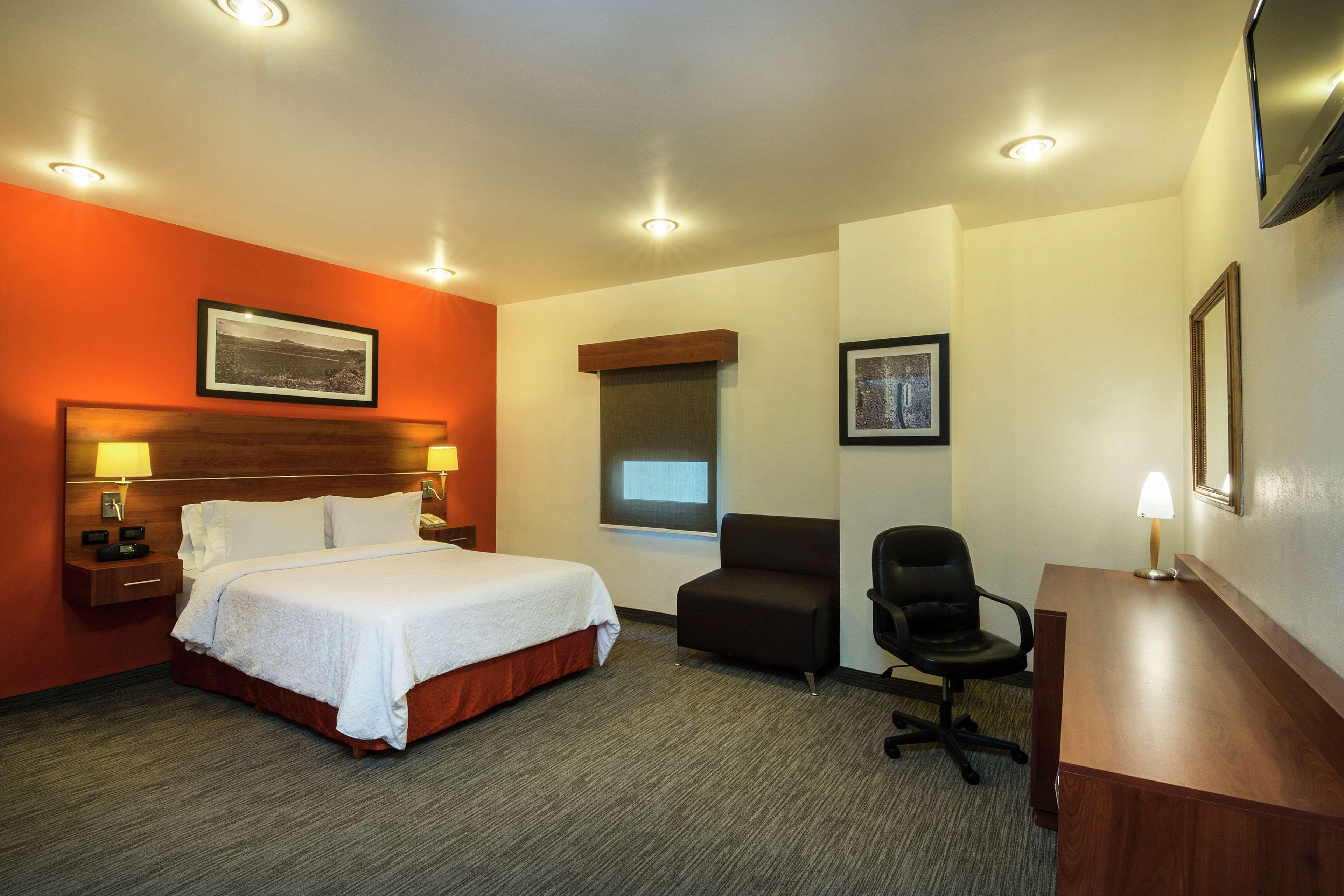 Hampton By Hilton San Juan Del Rio Hotel Luaran gambar