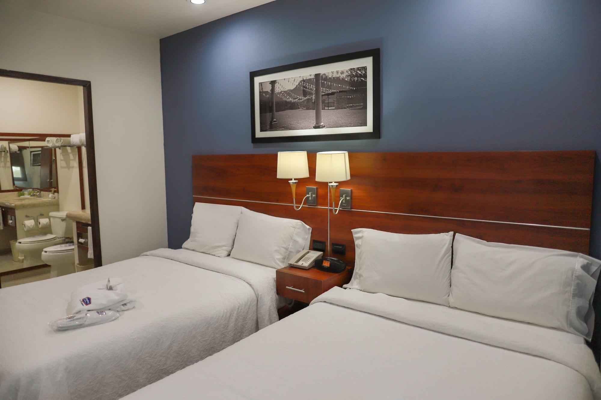 Hampton By Hilton San Juan Del Rio Hotel Luaran gambar