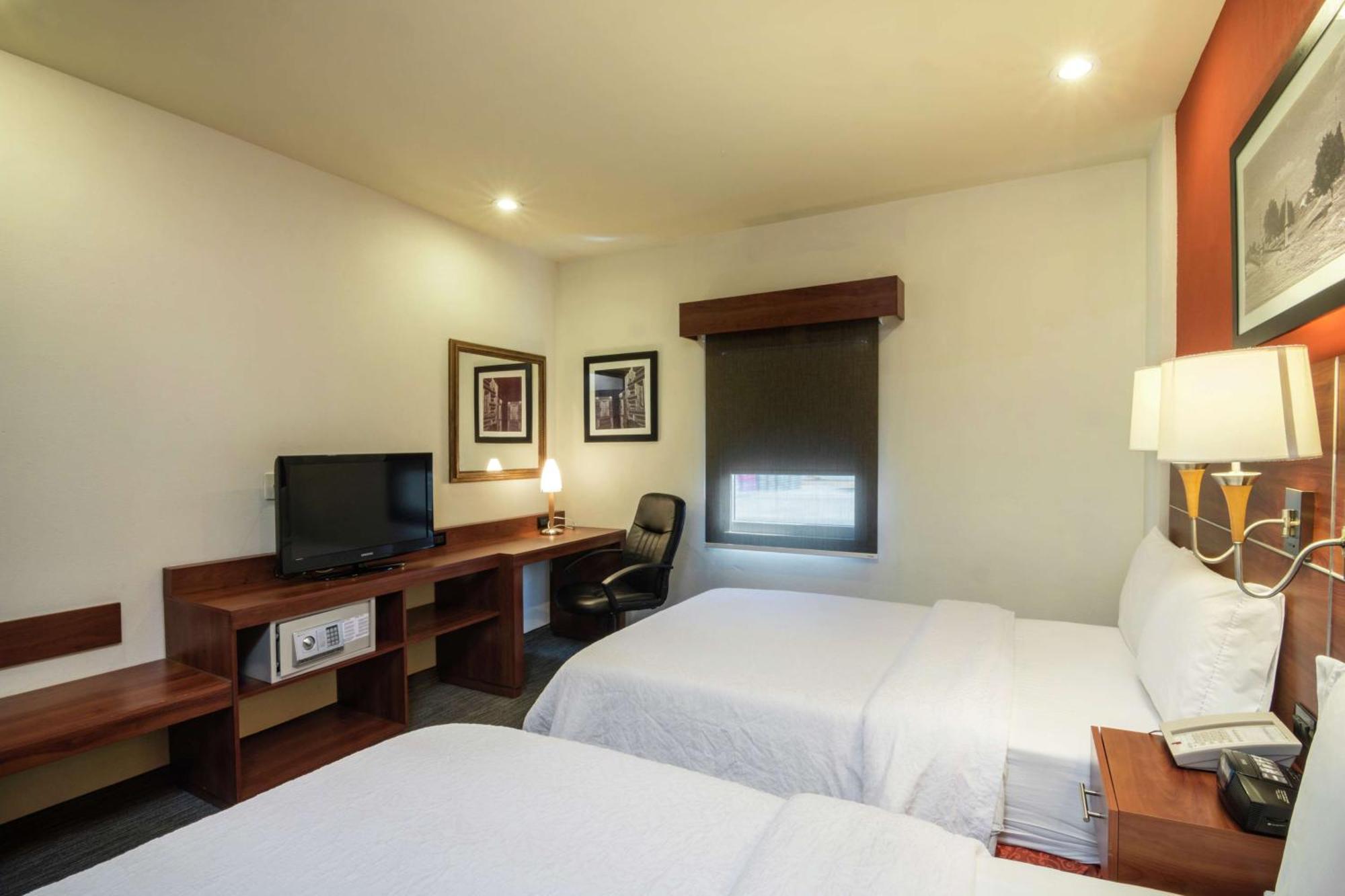 Hampton By Hilton San Juan Del Rio Hotel Luaran gambar