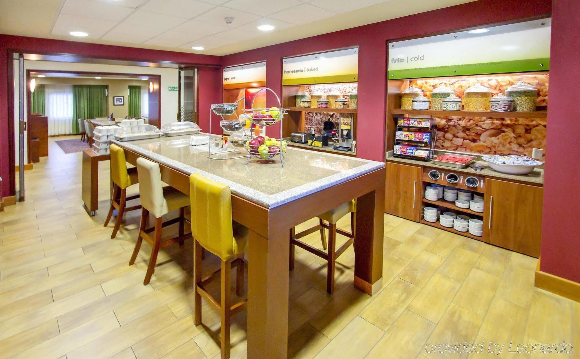 Hampton By Hilton San Juan Del Rio Hotel Luaran gambar