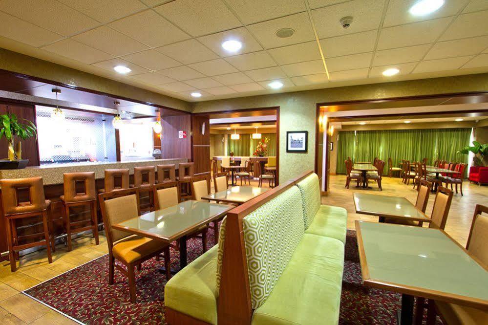 Hampton By Hilton San Juan Del Rio Hotel Luaran gambar