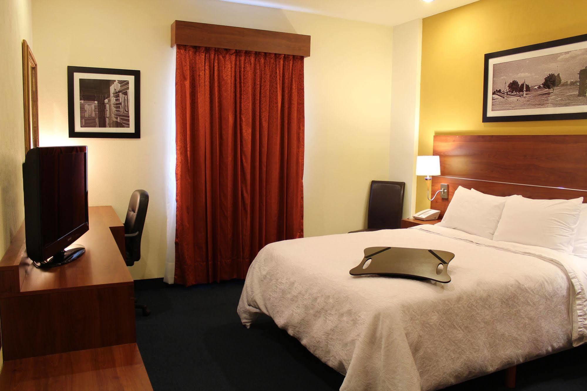 Hampton By Hilton San Juan Del Rio Hotel Luaran gambar